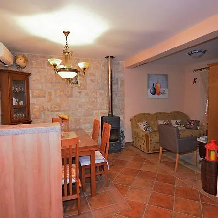 Tihanka Apartmán *